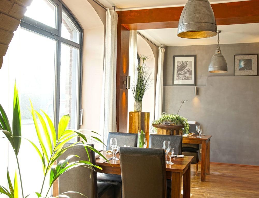 Hotel Dampfmuehle นอยเคียร์เคน-ฟลุน ภายนอก รูปภาพ