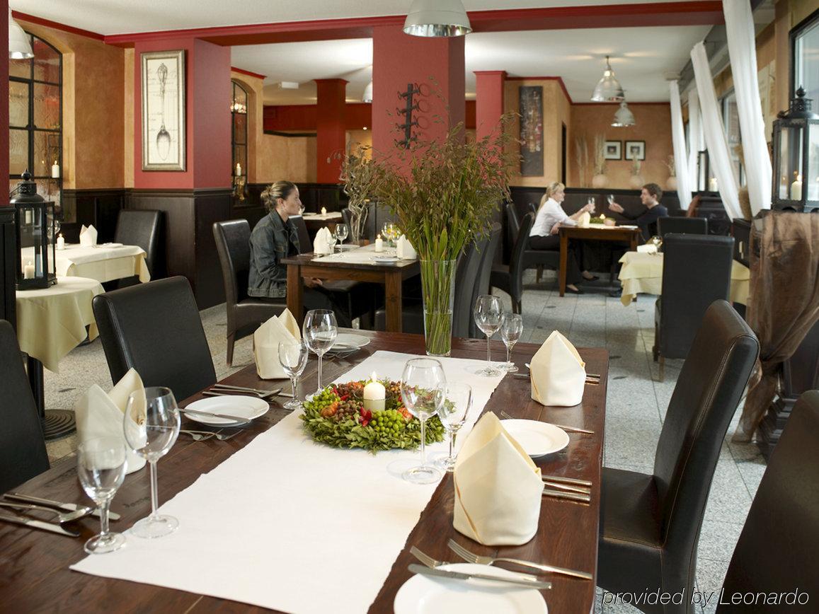 Hotel Dampfmuehle นอยเคียร์เคน-ฟลุน ร้านอาหาร รูปภาพ