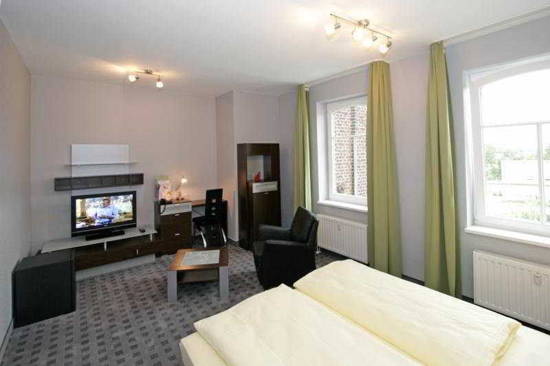 Hotel Dampfmuehle นอยเคียร์เคน-ฟลุน ภายนอก รูปภาพ