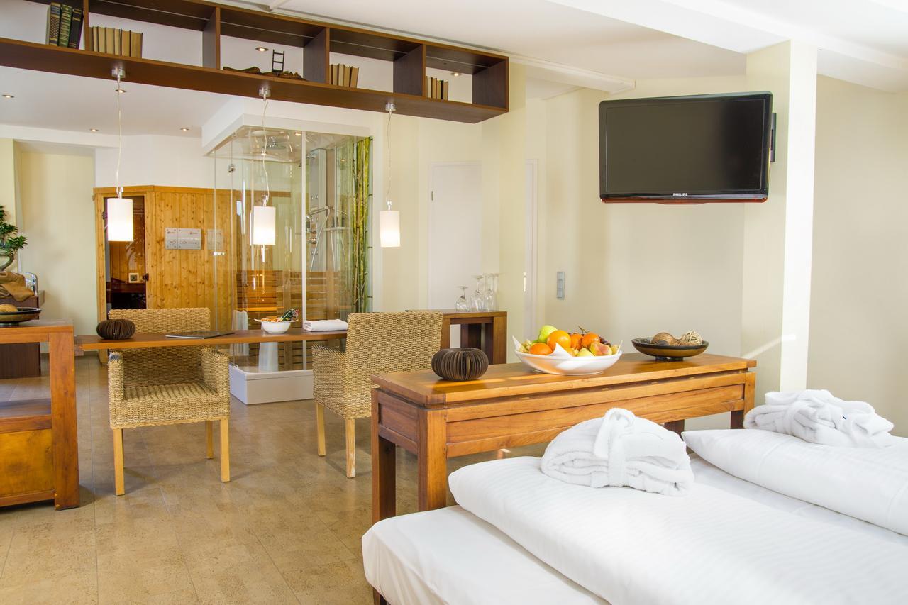 Hotel Dampfmuehle นอยเคียร์เคน-ฟลุน ภายนอก รูปภาพ